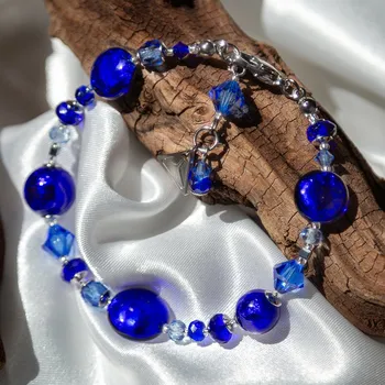 Náramek Lampglas Náramek Cobalt Mother of Pearl s ryzím stříbrem v perlách Lampglas Zvolte styl náramku: Jemnější vzhled