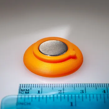 Jednorázové nádobí Magsy Velmi silný magnet v plastovém pouzdře bez potisku - oranžový Počet kusů: 50 ks