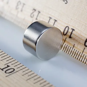 Dekorativní magnet Magsy Neodymový magnet válec pr.13x8 N 80 °C, VMM7-N42 Počet kusů: 11 ks