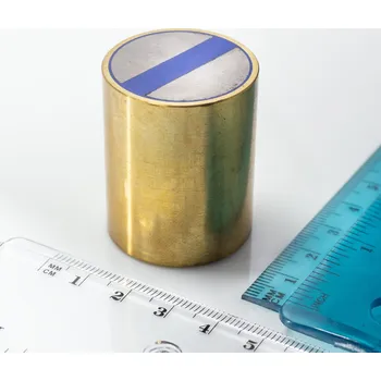 Magsy Magnetická čočka válcová mosazná s tolerancí h6 pr. 32 x výška 40 mm