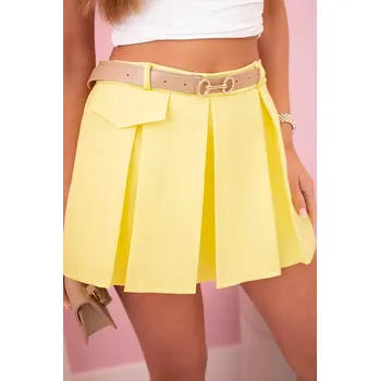 Dámské kraťasy Kesi Włoski Dámské sukňové šortky se sklady a páskem žlutý Kesi Włoski krémová 3286647