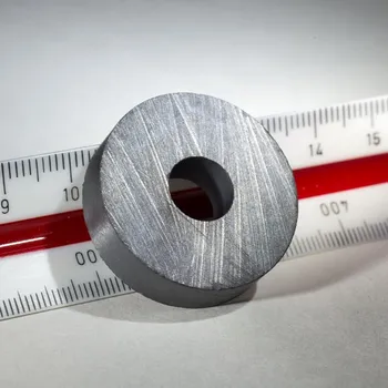 Dekorativní magnet Magsy Feritový magnet mezikruží pr.29x pr.9,5x8