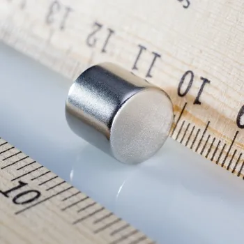 Dekorativní magnet Magsy Neodymový magnet válec pr.11x10 N 80 °C, VMM7-N42 Počet kusů: 10 ks