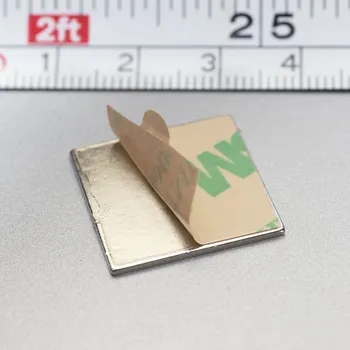 Dekorativní magnet Magsy Neodymový magnet se samolepkou 3M, 20x20x1 mm, tloušťka samolepky 0,06 mm