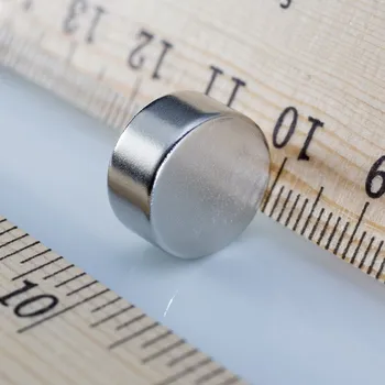 Dekorativní magnet Magsy Neodymový magnet válec pr.13x6 N 80 °C, VMM7-N42 Počet kusů: 1 ks