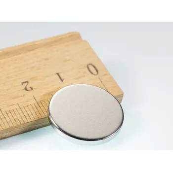 Dekorativní magnet Magsy Neodymový magnet válec pr.20x2,5 N 80 °C, VMM5-N38 Počet kusů: 25 ks