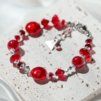 Náramek Lampglas Náramek Red Mother of Pearl s 24karátovým zlatem v perlách Lampglas Zvolte styl náramku: Jemnější vzhled