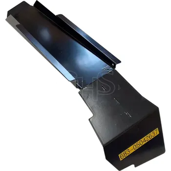 Příslušenství pro zahradní traktor CubCadet, WOLF-Garten čistící plech výhozového tunelu 683-05042637