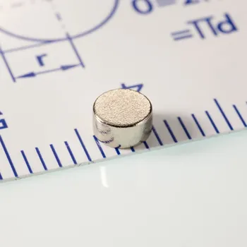 Magsy Neodymový magnet válec pr.4x2 N 80 °C, VMM4-N35 Počet kusů: 1 ks