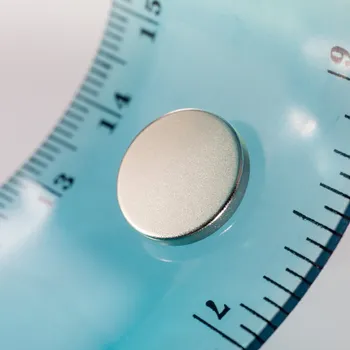 Dekorativní magnet Magsy Neodymový magnet válec pr.13x2 N 80 °C, VMM7-N42 Počet kusů: 50 ks