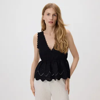 Dámské oblečení Reserved - Halenka s krajkovou volánovou spodničkou - černý - 472GA-99X - 472GA-99X-S