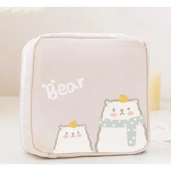 Nákupní taška Roztomilá malá hygienická taška s motivem zvířátek | taška, hygienická - Medvěd s meruňkovou šálou