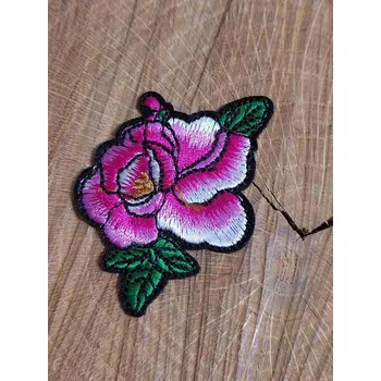 Textilní nažehlovací páska Nažehlovačka růže barva tmavší růžová