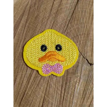 Nášivka Nažehlovačka kuře s mašlí