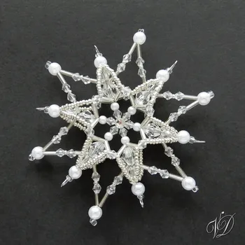 Vánoční ozdoba Vánoční korálková hvězda 0486 - Kolekce Silver - 3D (PEVNÁ A NEREZ) Christmas bead ornament (Vánoční hvězda z korálků - Korálková hvězdička a vločka - Hvězdy a hvězdičky z korálků - Christmas bead star)