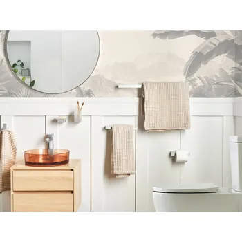 Mýdlenka 6dílná sada koupelnového příslušenství stříbrná hliník pohár a mýdlenka Koupelnové doplňky Minimalistické Beliani