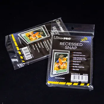 Příslušenství k deskovým hrám Držák na karty UV Recessed Snap Card Holder (Ultra Pro)