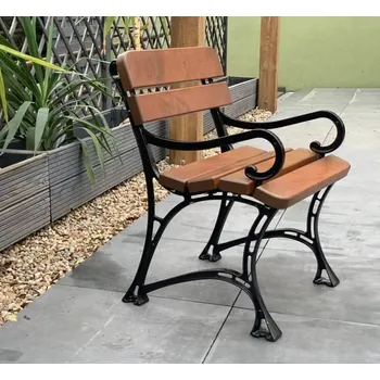 Parková židle Regiis s opěradlem a područkou Ratan