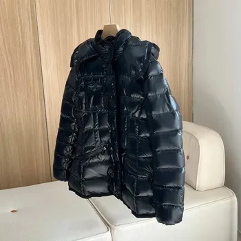 Dámská parka Zimní dámská bunda – péřová, kapuce, elegantní Barva: Černá, Velikost: M