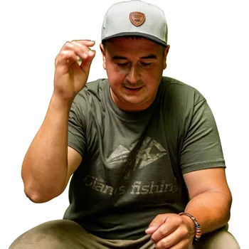 Rybářské oblečení Giants fishing Tričko pánské zelené Camo Logo Varianta: vel. XL