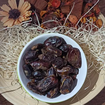 Sušené ovoce Mandlička Datle 250g