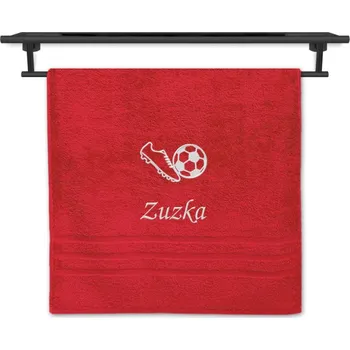 Osuška se jménem NA PŘÁNÍ červená 70x140 Kopačka a míč