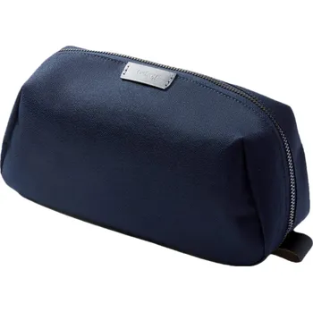 Cestovní taška Bellroy Toiletry Kit Plus - Navy + Testovací sada toaletních vod ZDARMA + Sleva 5% s kódem AKCE5
