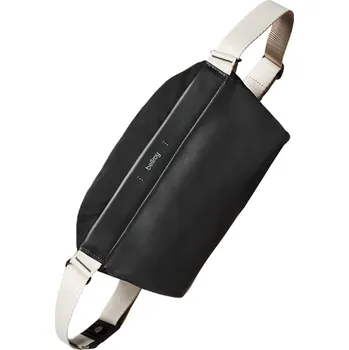 Bellroy Sling Mini Premium - Black Sand + Testovací sada toaletních vod ZDARMA + Sleva 5% s kódem AKCE5