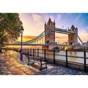 1000dílné PUZZLE TOWER BRIDGE Londýn 10774 TREFL