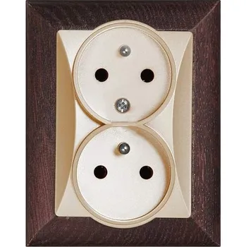 Stavebniny Zásuvka dvojnásobná