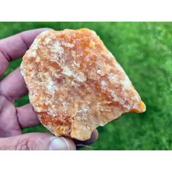 Sběratelství Přírodní kámen kalcit oranžový 178g (Brazílie)