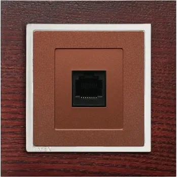 Stavebniny Datová zásuvka 8 pin strojek + klapka do rámečku - měď