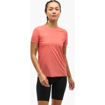 Běžecké oblečení HOKA W AIROLITE RUN SHORT SLEEVE 1151084-GFR GRAPEFRUIT