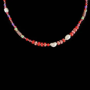 Náhrdelník Originální náhrdelník choker s říčními perlami, korálky a pozlacenou ocelí č. 1685