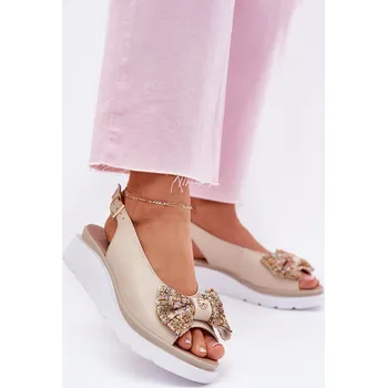 Dámské sandále Dámské kožené sandály na klínu s mašlí Zazoo 1882 Barva: Béžová, Velikost: 38