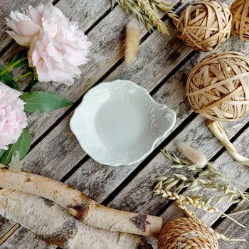 BERNADOTTE IVORY petitka 11 cm, slonová kost, Thun 1794 (Porcelánová miska 2. jakost)