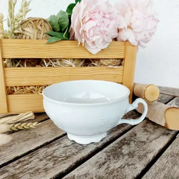 BERNADOTTE šálek 360 ml, bílý, Thun 1794 (Porcelánový šálek na čaj 2. jakost)