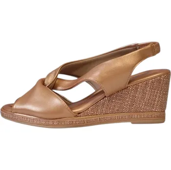 Dámské sandále Piccadilly dámské sandály 408221-28 zlaté Velikost: 39