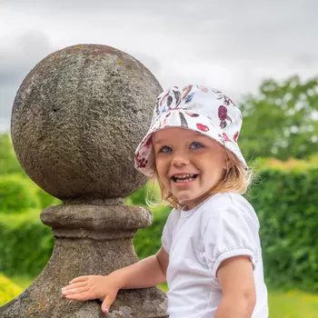 Kojenecké oblečení ESITO | Dětský klobouk Růžový sen - bílá / XXL