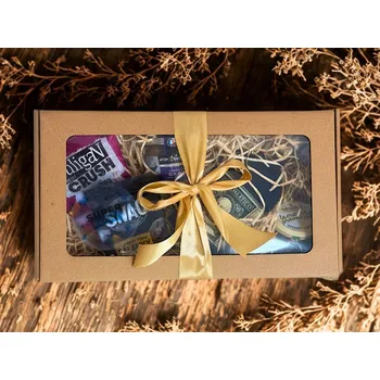 Dárkový potravinový koš Superbedny - Dárkový box s rumem Diplomatico pro muže