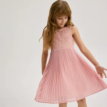 Dívčí šaty Reserved - Šaty s krajkovou horní částí - růžová - 243DA-30X - 243DA-30X-152