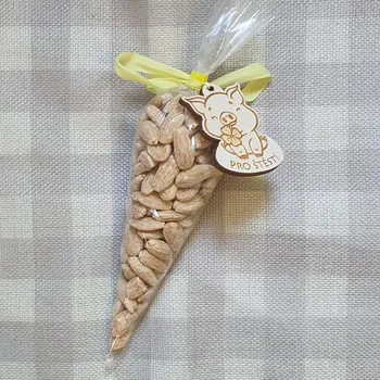 Sušená potravina Mandle pražené solené s talismanem pro štěstí zdarma 100 gramů