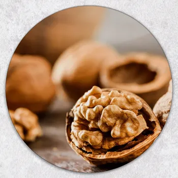 Kuchyňské prkénko Stylové a odolné kulaté skleněné prkénko s potiskem Vlašský ořech průměr 40 cm