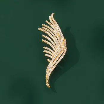 Brož Éternelle Brož se zirkony Andělské křídlo B7325-XR1165IF Zlatá