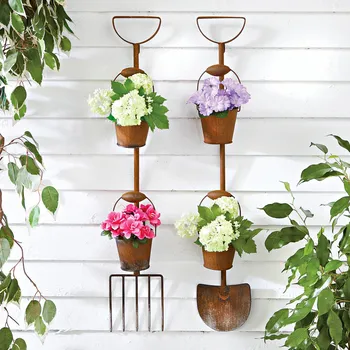 3Pagen 2 rustikální květináče Vidle a rýč Výška 85 cm a 82 cm. Květináče průměr 10,5 cm.