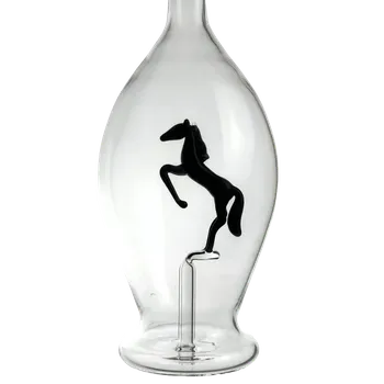 Karafa kůň černý