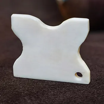 Karnevalový kostým Výprodej Kostěná karetka na nitě, 36 x 25 mm - Outlet