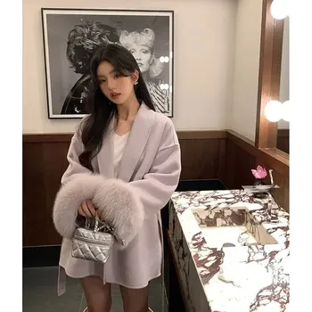 Dámský kabát Dámský kabát z vlny a lišky – s páskem, luxusní vzhled Barva: Fialová, Velikost: S