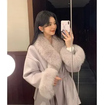 Dámský kabát Dámský kabát z vlny a lišky – s páskem, luxusní vzhled Barva: Purpurová, Velikost: S