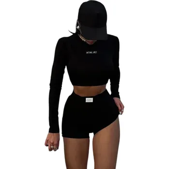 Dámské kraťasy Dvoudílný dámský sportovní set Crop top s dlouhým rukávem a kulatým výstřihem Uplé elastické šortky Fitness komplet na cvičení černá M
